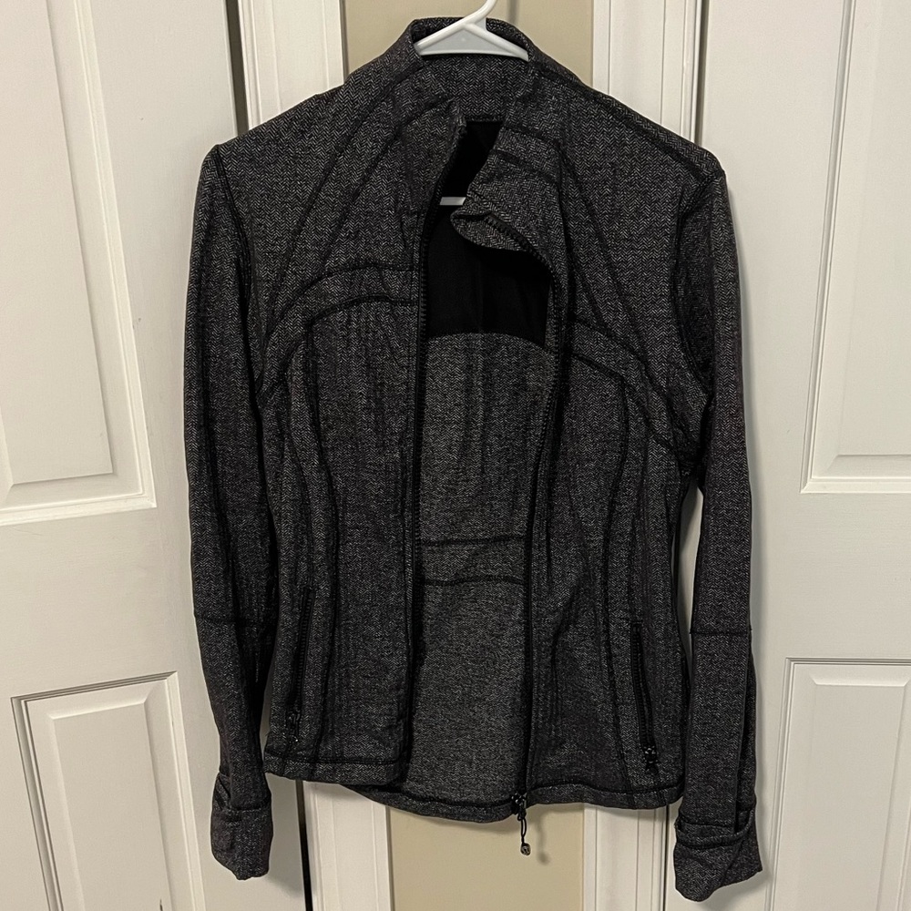 Size 6 lululemon jacket